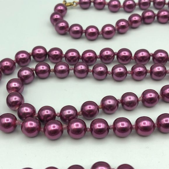 VINTAGE Rockabilly Long Purple Knotted Faux Pearl Bead Retro Necklace Festival - Picture 12 of 13